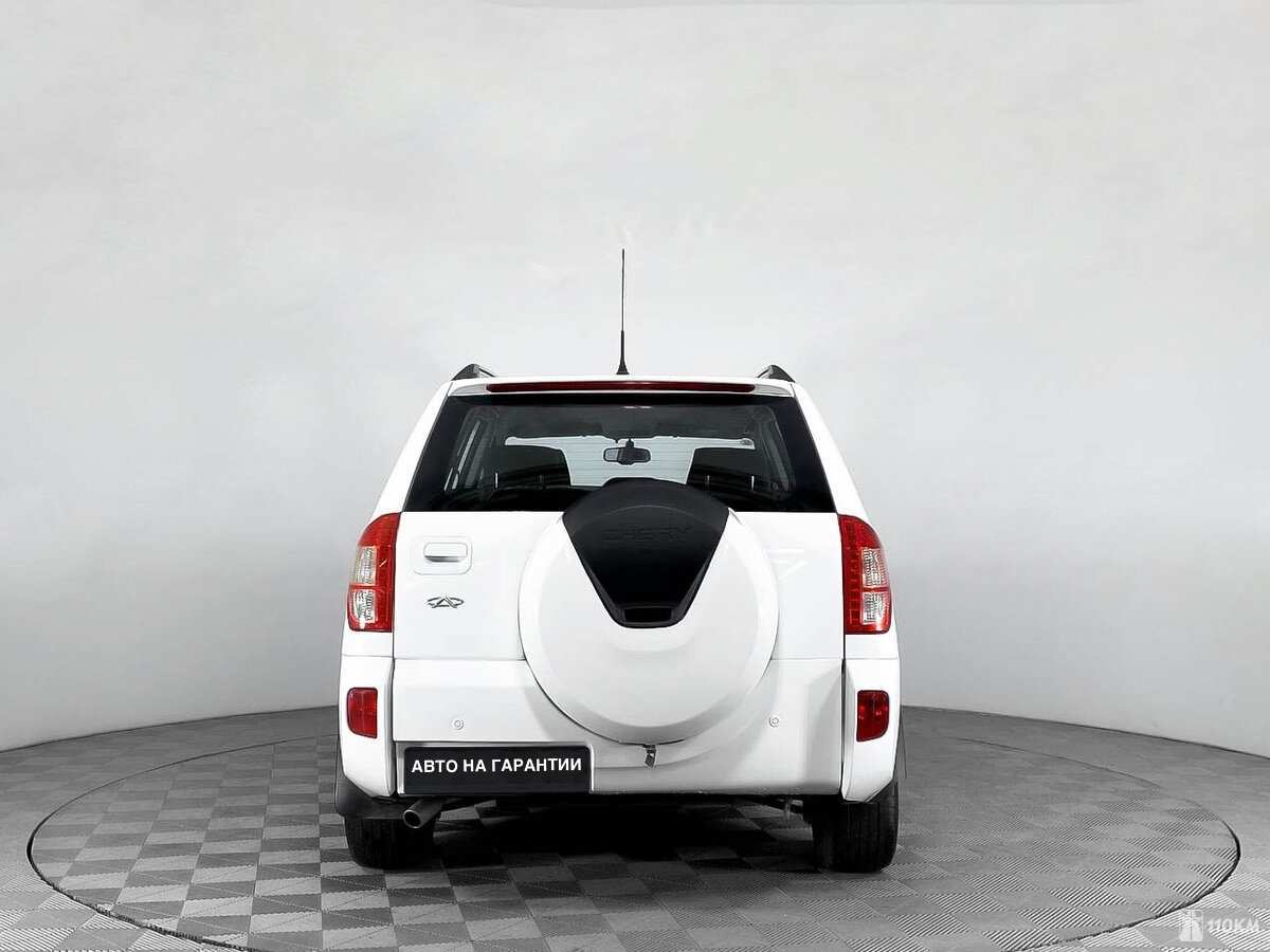 Chery, Tiggo (T11), 1600, 126 / 93 при 6150, бензин, внедорожник, механика, передний привод, среднее состояние, левый, белый, 519 000 ₽